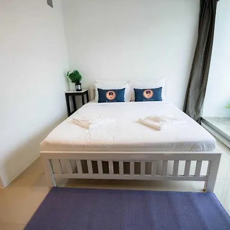 Rq Bangkok Sukhumvit 50 By Collection O