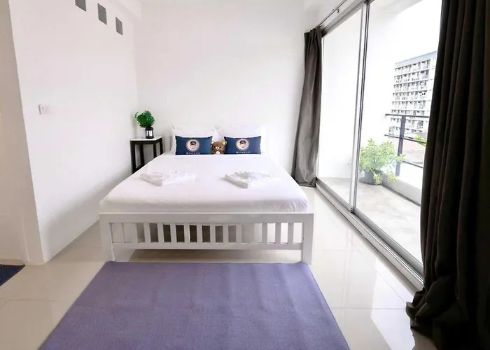 ホテル Rq Sukhumvit 50 By Collection O